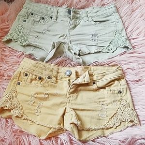 2 shorts